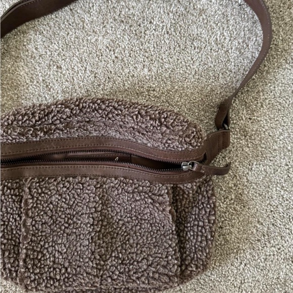 Free People brown sherpa handbag - Picture 2 of 4